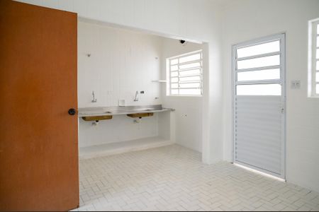 Casa para alugar com 180m², 3 quartos e 2 vagasCozinha