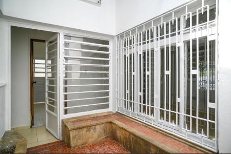 Casa para alugar com 180m², 3 quartos e 2 vagasEspaço Externo