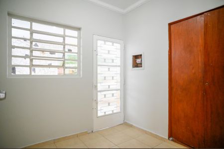 Casa para alugar com 180m², 3 quartos e 2 vagasEscritório