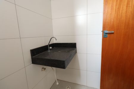 Apartamento para alugar com 45m², 2 quartos e sem vagaBanheiro