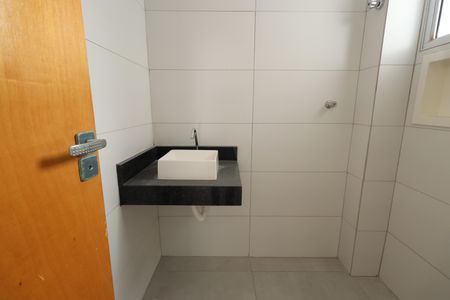 Apartamento para alugar com 45m², 2 quartos e sem vagaBanheiro