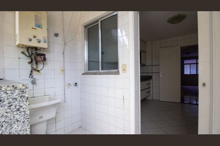 Casa de condomínio para alugar com 110m², 4 quartos e 1 vaga Casa de condomínio para alugar com 110m², 4 quartos e 1 vagaÁrea de Serviço