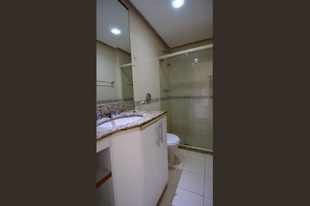 Casa de condomínio para alugar com 110m², 4 quartos e 1 vaga Casa de condomínio para alugar com 110m², 4 quartos e 1 vagaBanheiro da Suíte 1