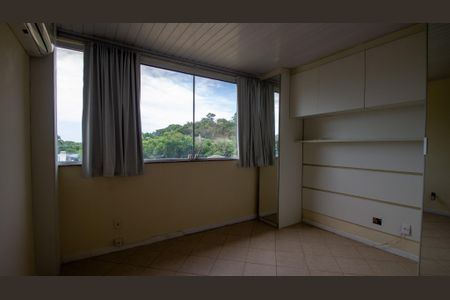 Casa de condomínio para alugar com 110m², 4 quartos e 1 vaga Casa de condomínio para alugar com 110m², 4 quartos e 1 vagaSuíte 3