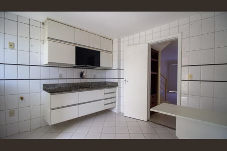 Casa de condomínio para alugar com 110m², 4 quartos e 1 vaga Casa de condomínio para alugar com 110m², 4 quartos e 1 vagaCozinha