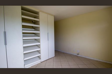 Casa de condomínio para alugar com 110m², 4 quartos e 1 vaga Casa de condomínio para alugar com 110m², 4 quartos e 1 vagaSuíte 2