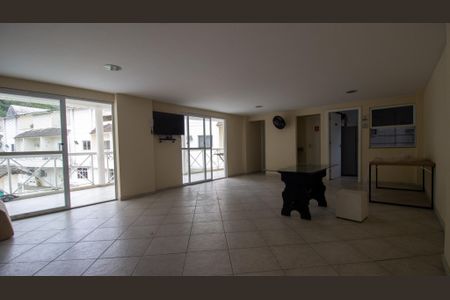 Casa de condomínio para alugar com 110m², 4 quartos e 1 vaga Casa de condomínio para alugar com 110m², 4 quartos e 1 vagaÁrea Comum - Salão de Festas