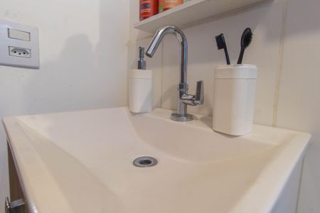 Apartamento à venda com 42m², 2 quartos e 1 vaga Apartamento à venda com 42m², 2 quartos e 1 vagaBanheiro