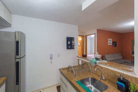 Apartamento à venda com 42m², 2 quartos e 1 vaga Apartamento à venda com 42m², 2 quartos e 1 vagaCozinha e Área de Serviço