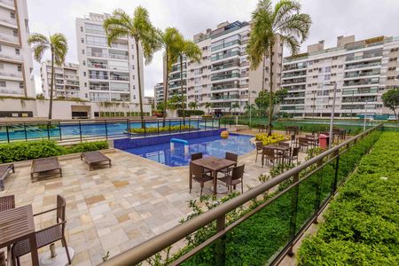 Apartamento para alugar com 72m², 2 quartos e 1 vaga Apartamento para alugar com 72m², 2 quartos e 1 vagaÁrea Comum Piscina
