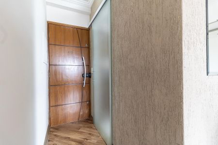 Apartamento à venda com 61m², 3 quartos e 2 vagasEntrada