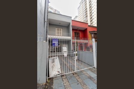 Casa à venda com 135m², 3 quartos e 1 vaga Casa à venda com 135m², 3 quartos e 1 vagaFachada