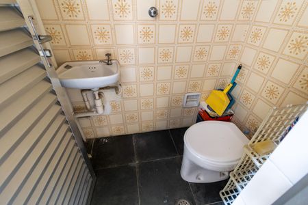 Casa à venda com 135m², 3 quartos e 1 vaga Casa à venda com 135m², 3 quartos e 1 vagaBanheiro de Serviço