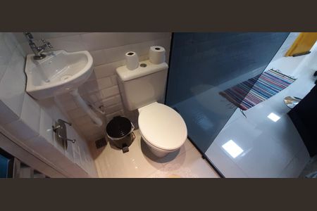 Casa à venda com 178m², 3 quartos e 2 vagasBanheiro do Escritório 