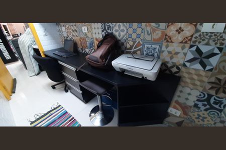 Casa à venda com 178m², 3 quartos e 2 vagasEscritório