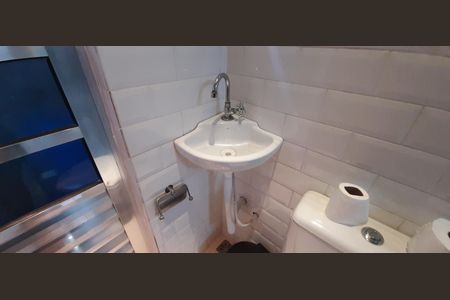 Casa à venda com 178m², 3 quartos e 2 vagasBanheiro do Escritório 