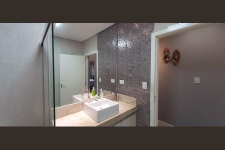 Casa à venda com 178m², 3 quartos e 2 vagasBanheiro Social