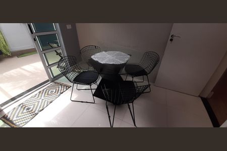 Casa à venda com 178m², 3 quartos e 2 vagasÁrea comum