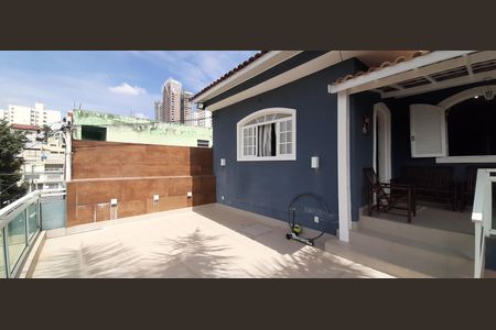 Casa à venda com 178m², 3 quartos e 2 vagasVaranda