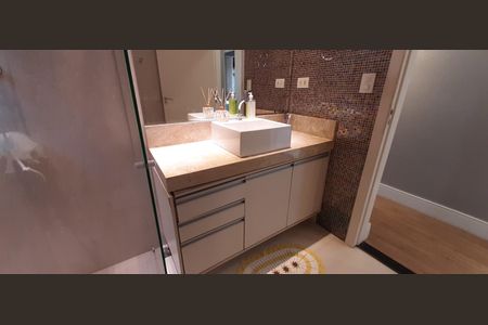 Casa à venda com 178m², 3 quartos e 2 vagasBanheiro Social