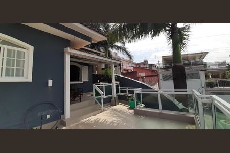 Casa à venda com 178m², 3 quartos e 2 vagasVaranda