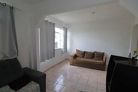 Apartamento para alugar com 65m², 2 quartos e sem vagaSala