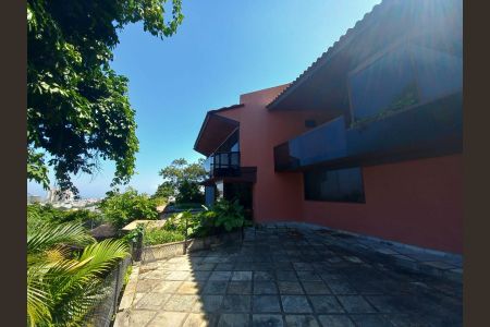 Casa à venda com 540m², 4 quartos e 4 vagas