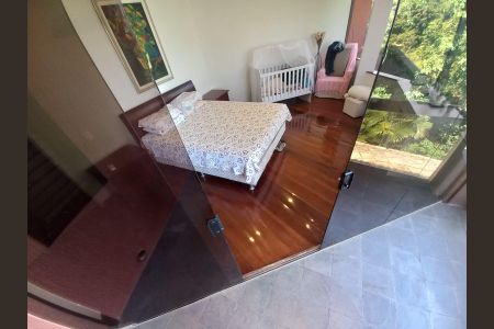 Casa à venda com 540m², 4 quartos e 4 vagas