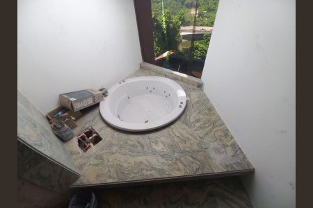 Casa à venda com 540m², 4 quartos e 4 vagas