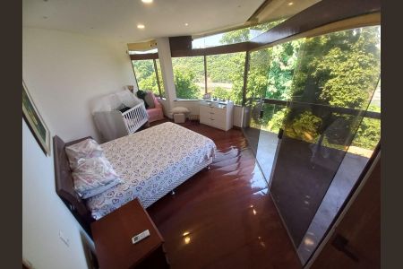 Casa à venda com 540m², 4 quartos e 4 vagas