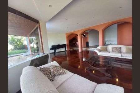 Casa à venda com 540m², 4 quartos e 4 vagas