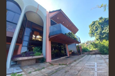 Casa à venda com 540m², 4 quartos e 4 vagas