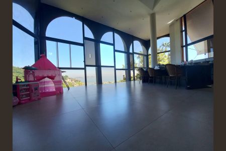 Casa à venda com 540m², 4 quartos e 4 vagas