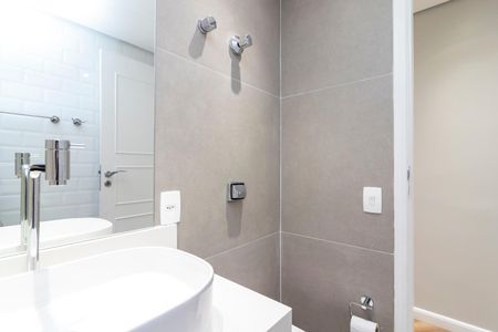 Apartamento à venda com 90m², 3 quartos e 2 vagasBanheiro 