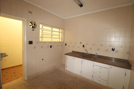 Casa para alugar com 315m², 3 quartos e 5 vagasCozinha