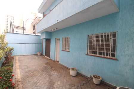 Casa para alugar com 315m², 3 quartos e 5 vagasQuintal