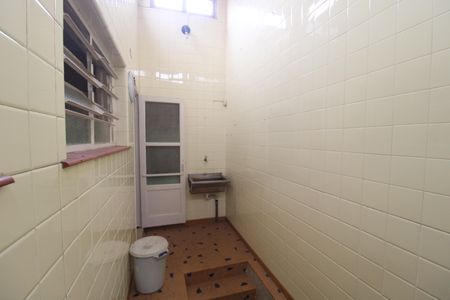 Casa para alugar com 315m², 3 quartos e 5 vagasÁrea de Serviço