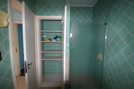 Casa para alugar com 315m², 3 quartos e 5 vagasBanheiro 1