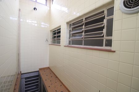 Casa para alugar com 315m², 3 quartos e 5 vagasÁrea de Serviço