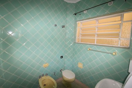 Casa para alugar com 315m², 3 quartos e 5 vagasBanheiro 1