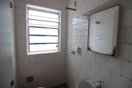 Casa para alugar com 315m², 3 quartos e 5 vagasBanheiro 2