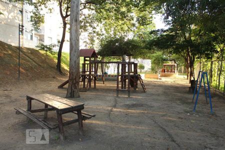 Apartamento à venda com 70m², 2 quartos e 1 vaga Apartamento à venda com 70m², 2 quartos e 1 vagaÁrea comum - Playground