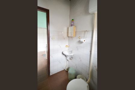 Casa à venda com 267m², 4 quartos e 3 vagas Casa à venda com 267m², 4 quartos e 3 vagasÁrea privativa/ banheiro