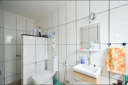 Casa à venda com 267m², 4 quartos e 3 vagas Casa à venda com 267m², 4 quartos e 3 vagasBanheiro suite