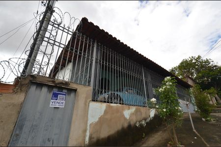 Casa à venda com 267m², 4 quartos e 3 vagas Casa à venda com 267m², 4 quartos e 3 vagasFachada /Placa