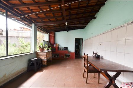 Casa à venda com 267m², 4 quartos e 3 vagas Casa à venda com 267m², 4 quartos e 3 vagasÁrea privativa