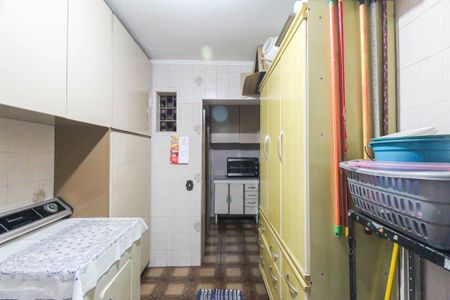 Casa à venda com 912m², 4 quartos e 10 vagas Casa à venda com 912m², 4 quartos e 10 vagasÁrea de Serviço