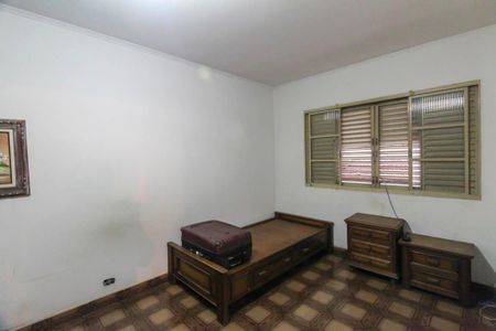 Casa à venda com 912m², 4 quartos e 10 vagas Casa à venda com 912m², 4 quartos e 10 vagasQuarto 2
