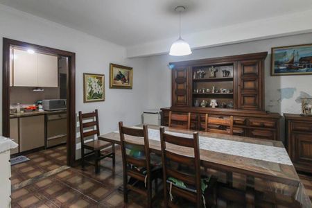 Casa à venda com 912m², 4 quartos e 10 vagas Casa à venda com 912m², 4 quartos e 10 vagasSala de Jantar