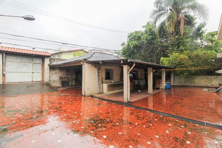 Casa à venda com 912m², 4 quartos e 10 vagas Casa à venda com 912m², 4 quartos e 10 vagasQuintal